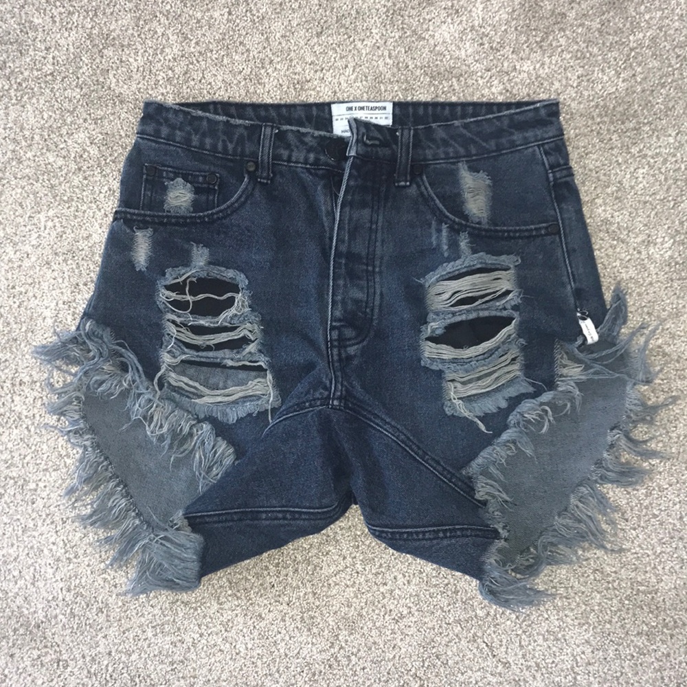 Free people/One Teaspoon frankies cut off shorts